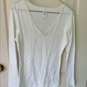 Cuddl Duds White Lace-Trim V-Neck Long Sleeve Top
